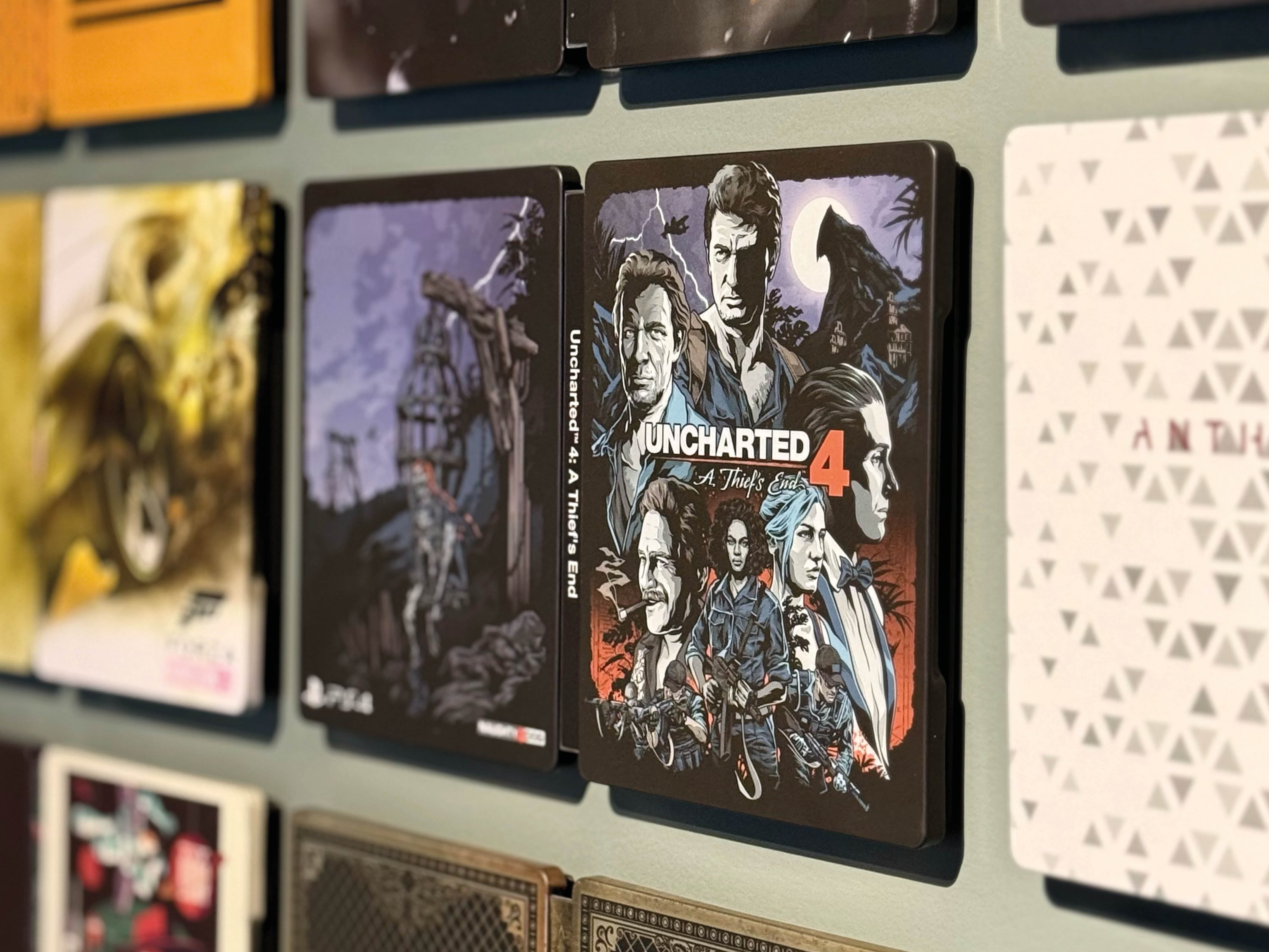 MagLevate® Art - Open Steelbook Wall Mount