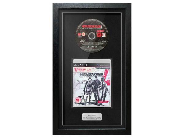 Metal Gear Solid 4: Guns of the Patriots 25th Anniversay Edition (PS3) Exhibition Range Framed Game